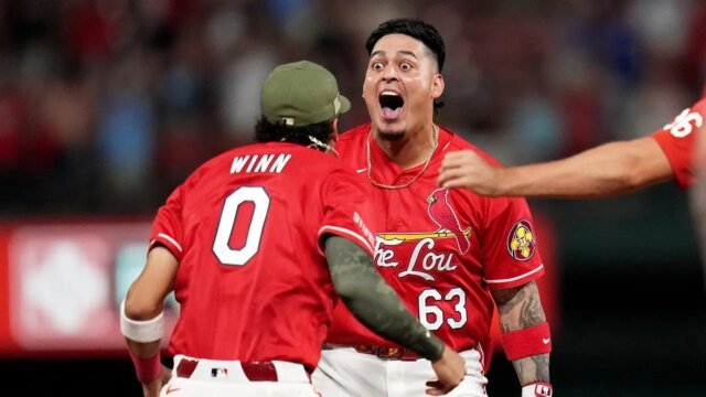 yohel-pozo-walkoff-single-fox-news-001.jpeg