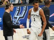 ¿El nuevo Ohtani? El precio de la tarjeta de Wembley aumentó a medida que los Spurs avanzaron a las Finales de la NBA