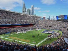 ¿Debería el fútbol de Iowa explorar juegos en el Soldier Field si los Bears se van?