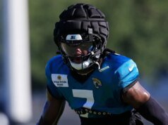 Brian Thomas Jr. sube el listón