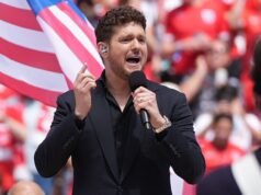 Michael Bublé inicia la Copa Mundial de Canadá con un gran espectáculo mientras miles de fanáticos se vuelven locos en Toronto