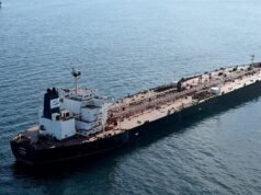 Los Royal Marines abordan el petrolero ruso ‘Shadow Fleet’ en una dramática operación nocturna en Channel… mientras Starmer habla de defensa en medio de recortes de fondos