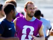 Dos ‘afganos’ han sido acusados de robar 13.000 libras esterlinas en la equipación de Inglaterra para la Copa del Mundo, incluido un juego de Lego y dos leones de peluche, cuando el equipo llegaba para iniciar su campaña.