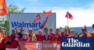 ‘Histórico’: Trabajadores de almacenes canadienses firman el primer acuerdo sindical con Walmart | Walmart