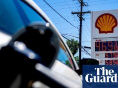 Trump afirmó que los precios del combustible estadounidense “no son demasiado altos” para la economía estadounidense a medida que los costos aumentan en medio de la guerra con Irán.