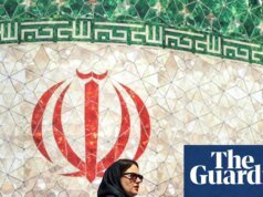 Los partidarios de la línea dura de Irán están presionando con fuerza para rechazar una propuesta de acuerdo de paz con Estados Unidos.