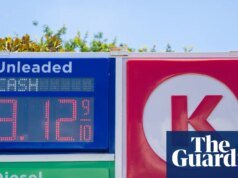 Los precios de la gasolina promediaron menos de 4 dólares después de que Trump firmara el acuerdo con Irán para poner fin a la guerra.
