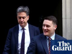 Los partidarios de Andy Burnham están divididos sobre quién debería ser su canciller Andy Burnham