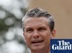 El discurso del Día D de Pete Hegseth sobre la inmigración es criticado como “horriblemente estúpido”
