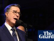 CBS llega a un acuerdo para utilizar la música de Peanuts de Stephen Colbert en The Late Show | noticias de estados unidos