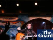 ‘So Rogue’: la superestrella del country Shania Twain convierte un pub londinense en un salón | Shania Twain