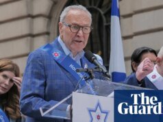 Los demócratas se dividieron en el desfile de Israel cuando Schumer asistió y Mamdani se fue. Nueva York