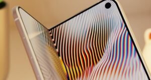 Soporte plegable para iPhone y pantalla táctil a prueba de MacBook