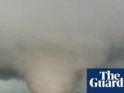 Los tornados arrasan el centro de EE. UU. mientras el calor y la humedad extremos avanzan hacia el tornado del noreste
