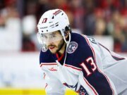 La familia Johnny Gaudreau dedica parques infantiles adaptativos a niños con necesidades especiales
