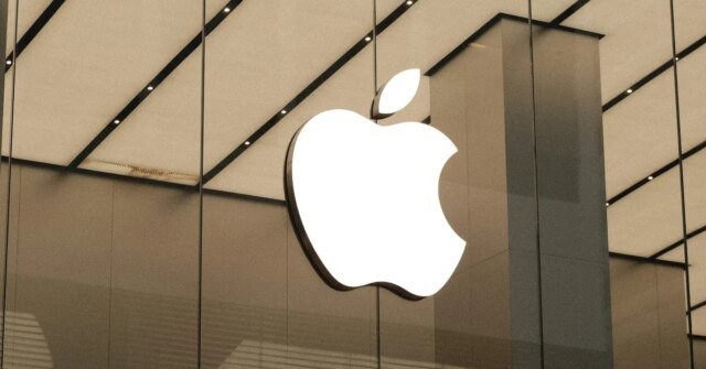 apple-logo-store.jpg