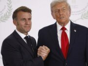 Trump ha amenazado con imponer un arancel del 100% al vino si Francia no paga un impuesto técnico