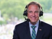 CBS Sports rinde emotivo homenaje a un colega en el Jim Nantz Memorial