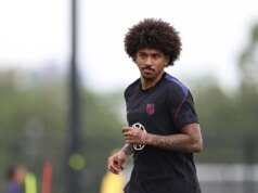 Chris Richards de EE.UU. participa plenamente en la práctica antes del primer partido de la Copa del Mundo