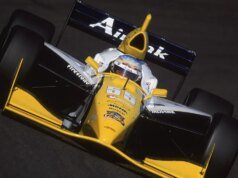 El ex piloto de IndyCar Rick Treadway falleció a los 56 años en un accidente de motocicleta.