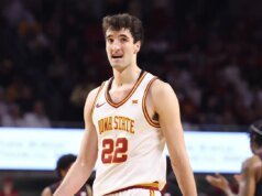 Mark Pope habla con Milan Momcilowi sobre la gran incorporación de Kentucky