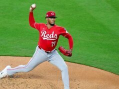 El debut de Hunter Greene en la temporada se arruinó, los Rojos cayeron en el segundo juego contra los Orioles 8-5