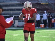 Tres de los atletas más interesantes de la defensa del fútbol de Wisconsin
