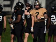 El mariscal de campo de fútbol de Vanderbilt, Jared Curtis, ha firmado un contrato NIL de alto perfil