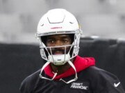 A Jacoby Brissett ‘no le importan nada’ los críticos de los Cardenales