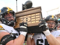 La rivalidad Cy-Hawk se expande, pero ¿a qué costo para los Iowa Hawkeyes?