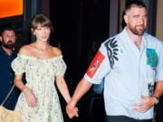 Los autos de Taylor y Travis llegan a MSG para una boda de gran éxito mientras los conocedores afirman que la pareja dirá “Sí, quiero” esta noche: ACTUALIZACIONES EN VIVO