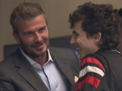 Timothée Chalamet fue visto charlando con David Beckham en el partido de la Copa Mundial Francia-España en Texas… antes de conocer a las porristas de los Dallas Cowboys.