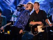 Los Rolling Stones alcanzan el nivel de los Beatles en el puesto número uno después de conseguir el decimoquinto álbum que encabeza las listas