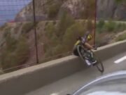 Momento aterrador: un ciclista estadounidense evita por poco un accidente fatal en la montaña durante el Tour de Francia