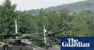 Más de 200 personas han sido trasladadas en avión a campamentos de verano mientras Missouri enfrenta inundaciones. Misuri
