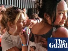 Los jóvenes fans de Regreso al futuro de Inglaterra adoptan la moda Noofties | moda