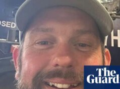 Un asesino convicto negó haber matado a dos amigos cuyos restos fueron encontrados cerca de su cabaña en Cornwall. noticias del reino unido