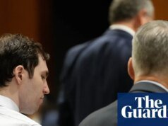 Los fiscales dicen que el video muestra al sospechoso del asesinato de Charlie Kirk subiendo al techo. Tiroteo de Charlie Kirk