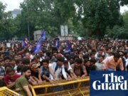 Miles de manifestantes de Roach desafiaron a la policía marchando en Delhi India