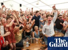 ¿Pasar toda la noche? Cómo planean los padres, las escuelas, los aficionados y la policía afrontar el partido de la 1 de la madrugada en Inglaterra | Inglaterra