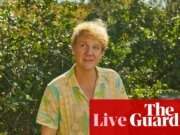 Australian News Live: Josh Thomas opina sobre la controversia de Devine Playhouse; La metanfetamina aumentó en una encuesta sobre el uso de drogas en el lugar de trabajo Noticias australianas