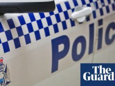 Parth Kishore ha sido acusado de asesinar a su madre e intentar matar a su hermana Perth.