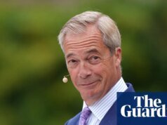 Los conservadores piden a HMRC que investigue si Nigel Farage debe impuestos por una donación de £ 5 millones | Nigel Farage