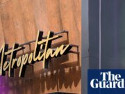 El casino Mayfair enfrenta acciones legales después de que un ex camarero dijera que no recibió una parte justa de las propinas | Industria hotelera