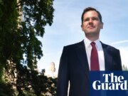 Janerick criticó al gobierno por no celebrar una reunión de seguridad ante Farage Robert Jenrick