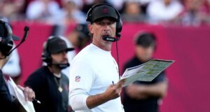 Kyle Shanahan de los 49ers gravemente herido en un accidente automovilístico