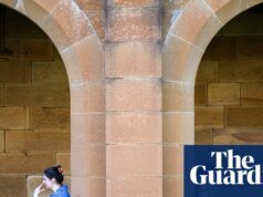 La carrera de artes costará 50.000 dólares al menos hasta 2028: se reducen las tasas universitarias en Australia