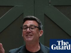 Los alcaldes de Inglaterra deberían recibir nuevos poderes claros, dice el experto en transferencias de competencias