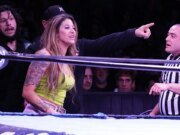 Wicked Vickie ingresó al ACW Battle Royal para una oportunidad por el título
