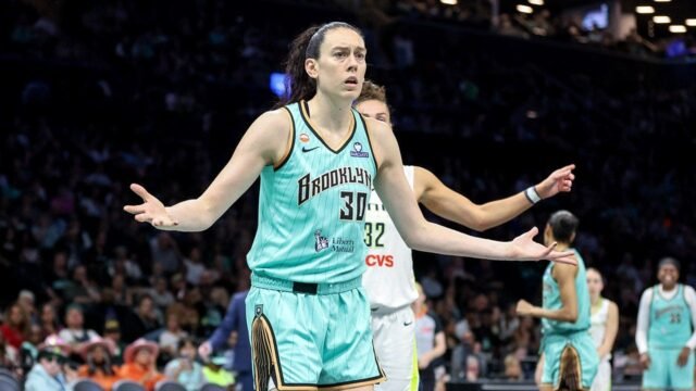 Breanna-Stewart-reacts-Liberty-Wings.jpg